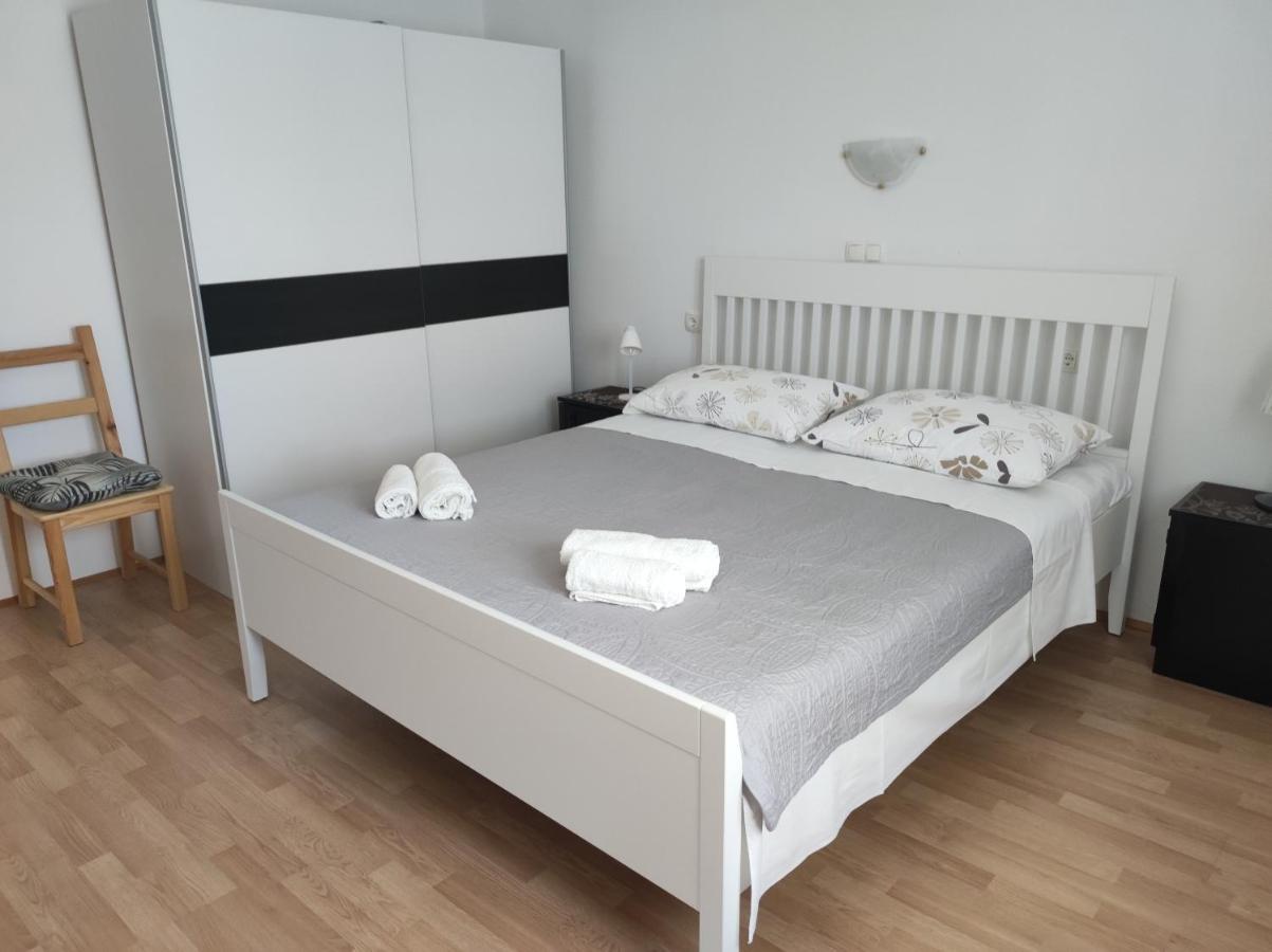 Apartments Kampor Damira Rab Town Eksteriør billede
